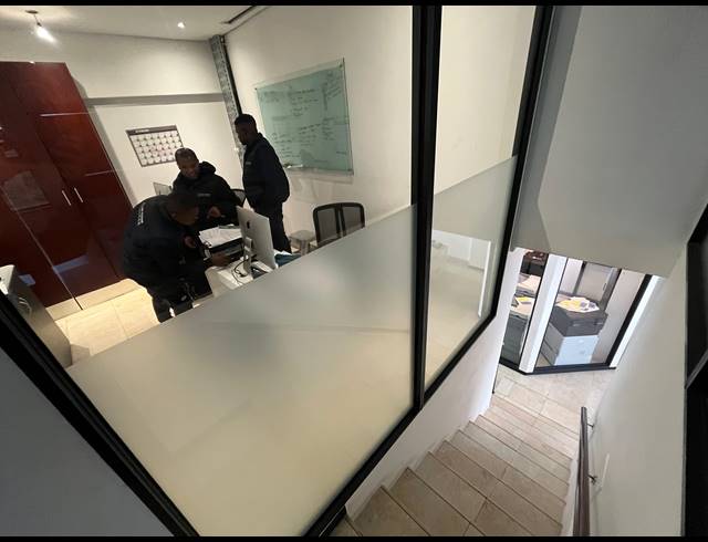 365M² OFFICE TO LET IN NDABENI